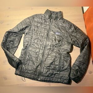 Patagonia Charcoal Quilted Men's Puffer Jacket size M
